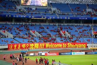 昨日京粤战最后时刻 北京球迷狂骂SB 威姆斯比“闭嘴”指比分回应